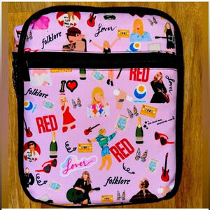 TAYLOR SWIFT SWIFTIE LUNCH PAIL BAG MAKEUP PINK ERAS 1989 POETS TRAVEL SHOWGIRL